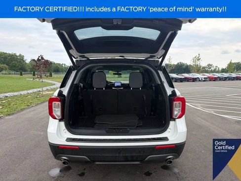 Used 2023 Ford Explorer XLT w/ Equipment Group 202A AWD/4WD image 13