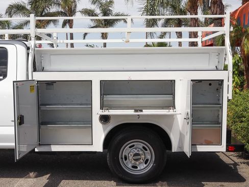 Used 2024 Ford F250 XL w/ XL Chrome Package RWD image 6