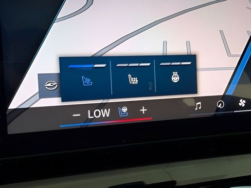 Used 2026 BMW M5 image 28