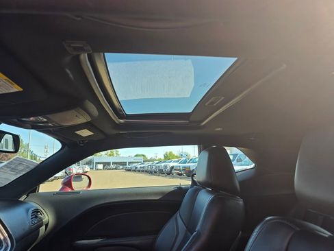 Used 2019 Dodge Challenger SXT w/ Plus Package image 19