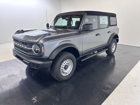 Used 2025 Ford Bronco 4-Door image 7