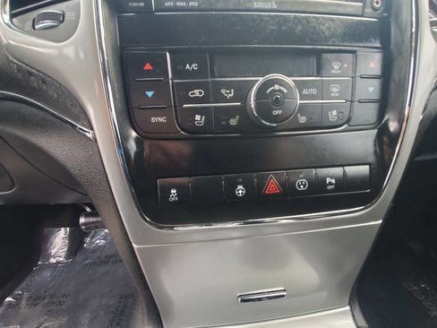 Used 2013 Jeep Grand Cherokee SRT8 image 20