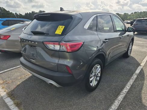 Used 2021 Ford Escape SE AWD/4WD image 3