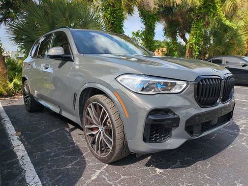 Used 2022 BMW X5 M50i w/ Executive Package image 1