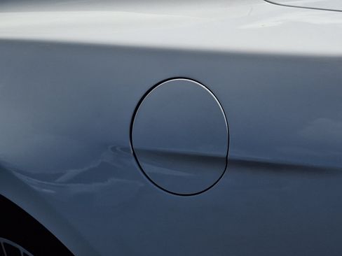 Used 2022 Ford Mustang Premium RWD image 30