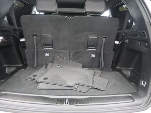 Used 2024 Jeep Grand Cherokee L Altitude AWD/4WD image 19