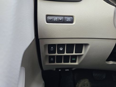 Used 2019 Nissan Rogue Sport SL w/ Premium Package image 43