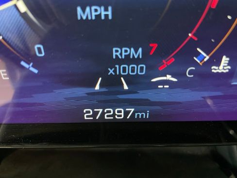 Used 2025 Chevrolet Equinox LT AWD/4WD image 14
