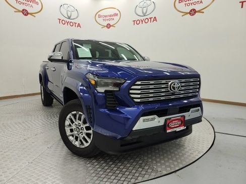 Used 2025 Toyota Tacoma Limited AWD/4WD image 1