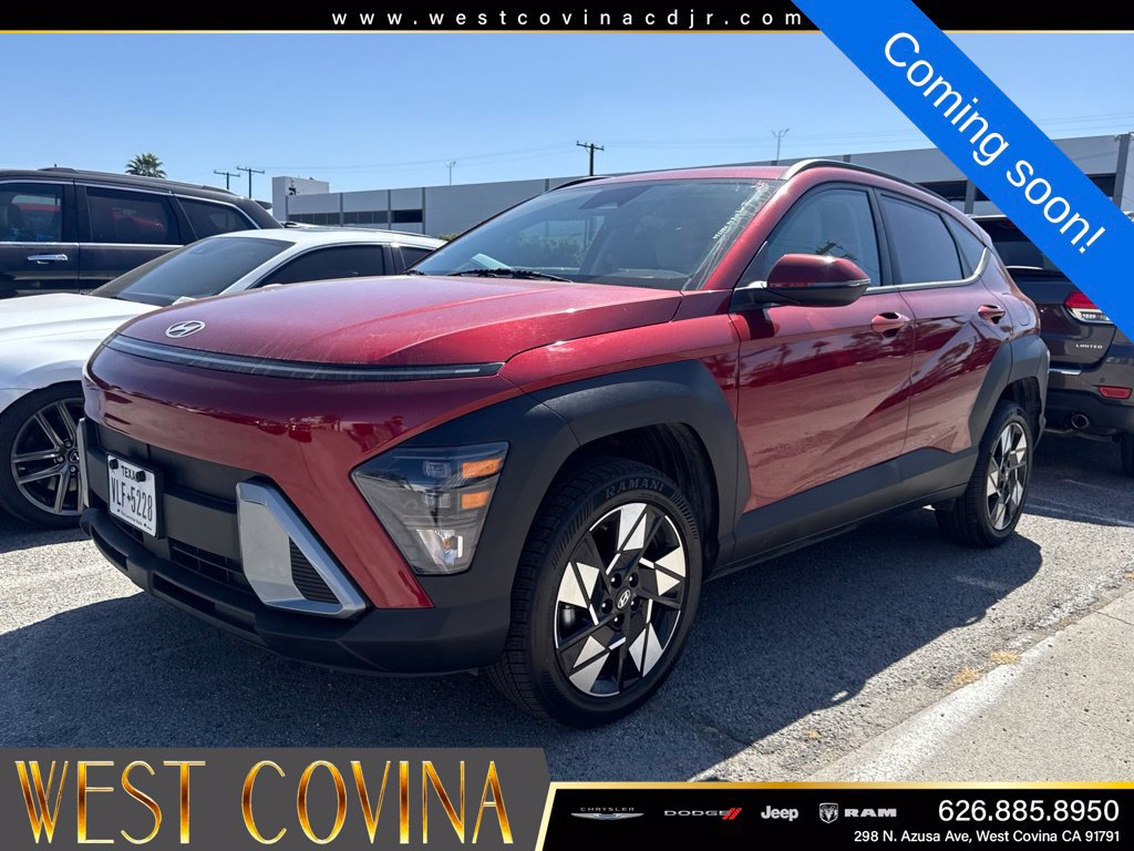Used 2024 Hyundai Kona SEL AWD/4WD image 3