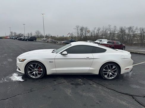 Used 2017 Ford Mustang GT Premium w/ Equipment Group 401A image 6