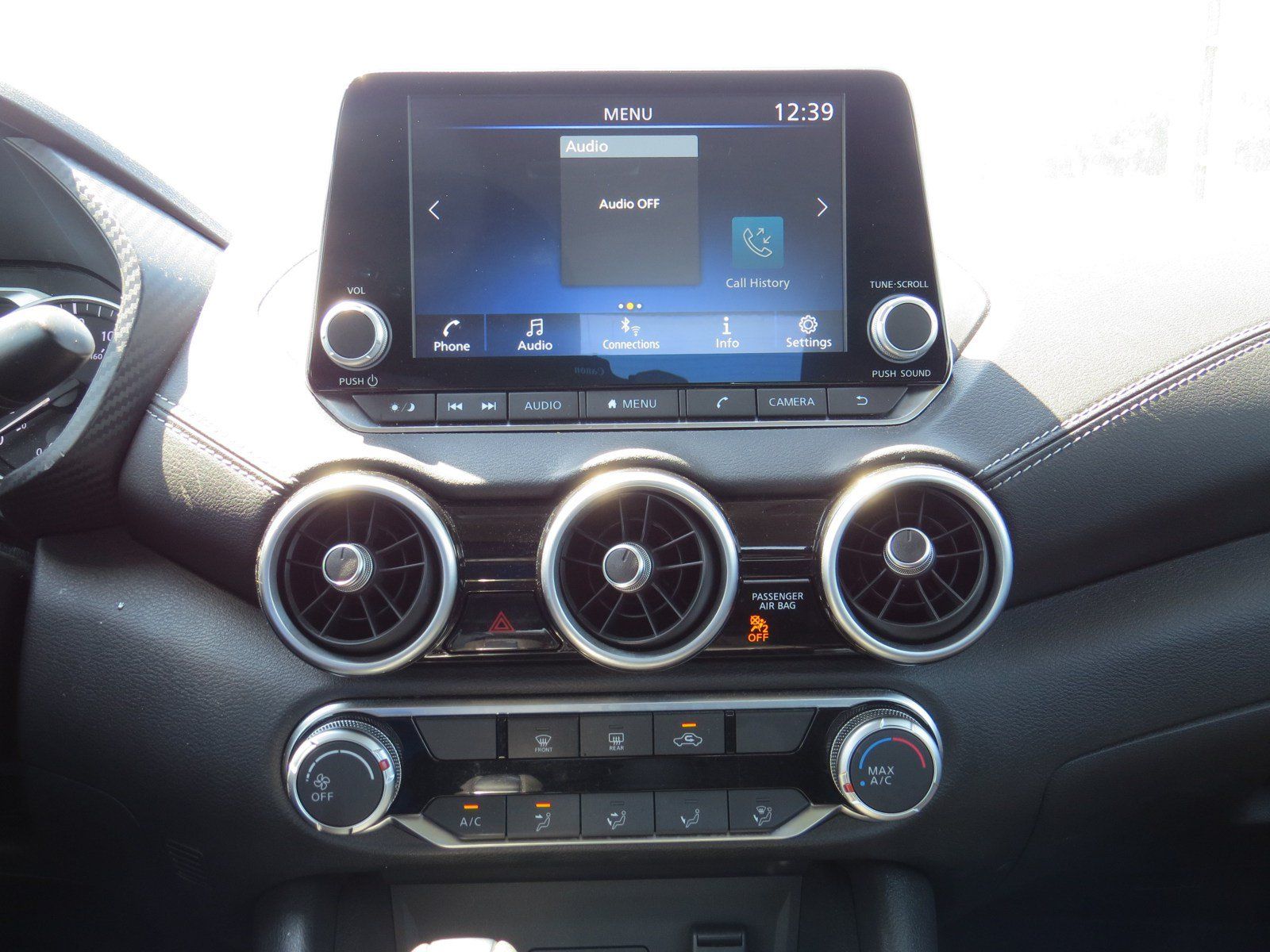 Used 2025 Nissan Sentra SV FWD image 19