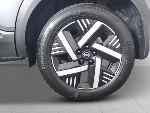 New 2026 Nissan Kicks SV w/ Cold Weather Package FWD image 9