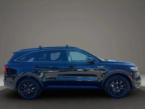 Used 2021 Kia Sorento S w/ Panoramic Sunroof Package AWD/4WD image 4