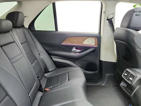Used 2025 Mercedes-Benz GLE 350 4MATIC image 24