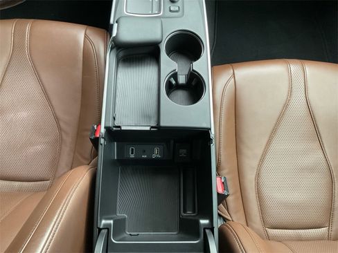 Used 2021 Acura TLX w/ Technology Package image 11