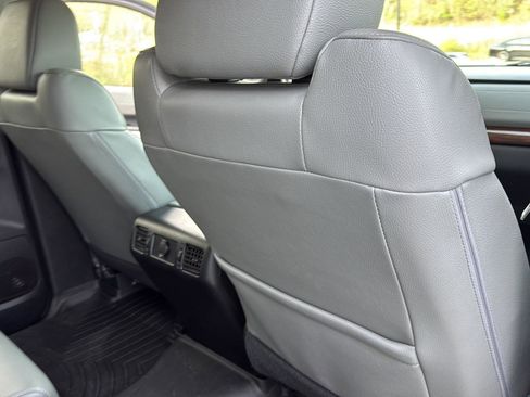 Used 2014 Toyota Tundra Limited w/ Limited Premium Package AWD/4WD image 27