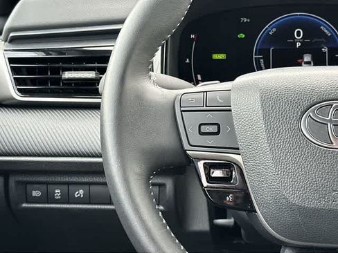 Used 2025 Toyota Camry SE w/ Multimedia Upgrade Package FWD image 9