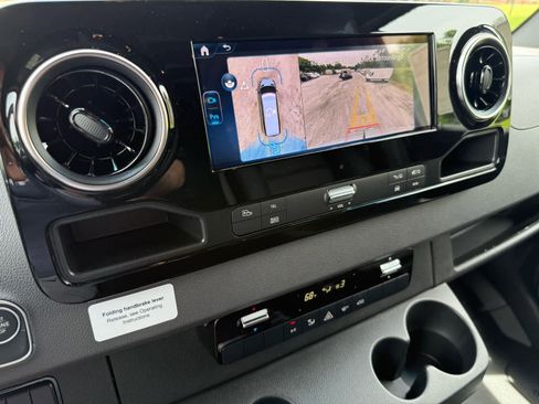 New 2025 Mercedes-Benz Sprinter 2500 image 20