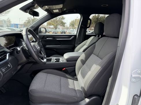 Used 2025 GMC Acadia Elevation image 25