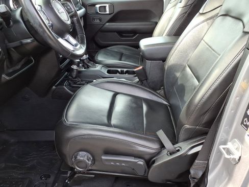 Used 2021 Jeep Wrangler Unlimited Sahara image 14