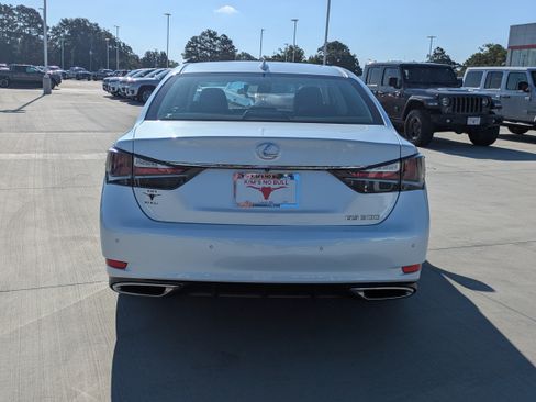 Used 2019 Lexus GS 300 w/ Premium Package RWD image 4