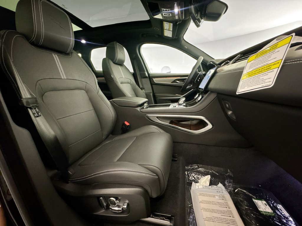 New 2026 Jaguar F-PACE R-Dynamic S AWD/4WD image 30