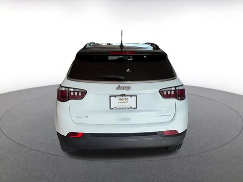 Used 2025 Jeep Compass Limited AWD/4WD image 9