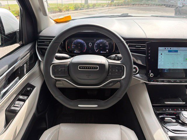 Used 2022 Jeep Wagoneer Series II AWD/4WD image 8