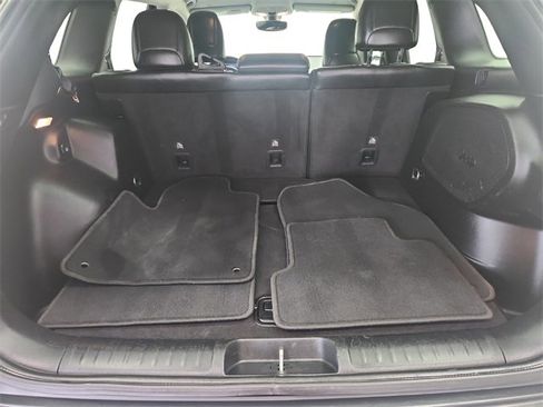 Used 2020 Jeep Cherokee Limited image 26