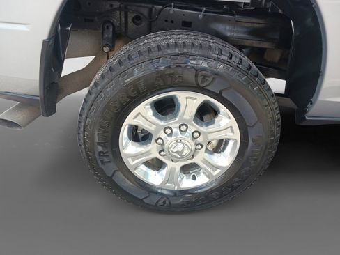 Used 2024 RAM 2500 Big Horn image 28