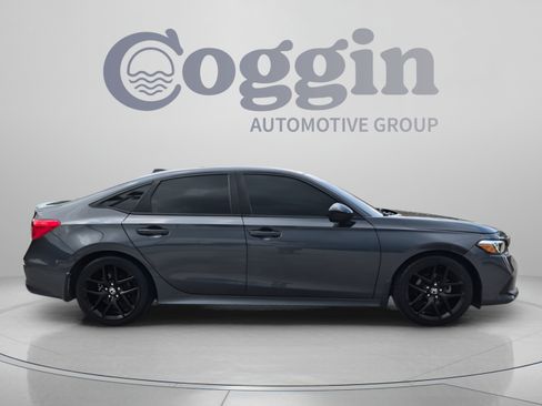 Used 2023 Honda Civic Sport image 7