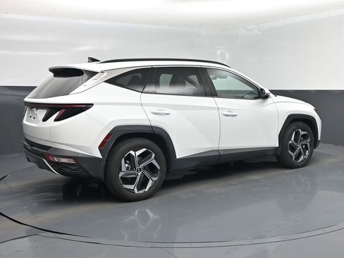 Used 2022 Hyundai Tucson Limited w/ Cargo Package FWD image 3