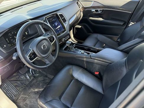 Used 2019 Volvo XC90 T5 Momentum w/ Protection Package Premier image 20