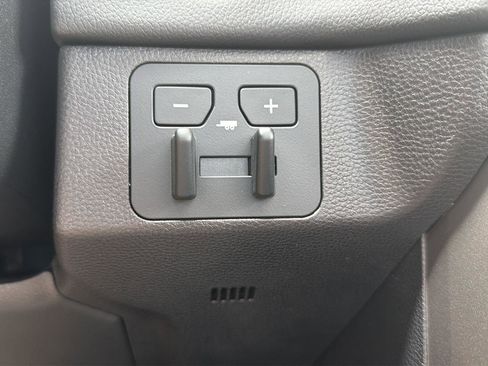 New 2026 Toyota Tundra Limited AWD/4WD image 24