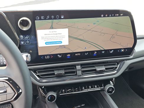 New 2025 Chevrolet Equinox EV RS image 9