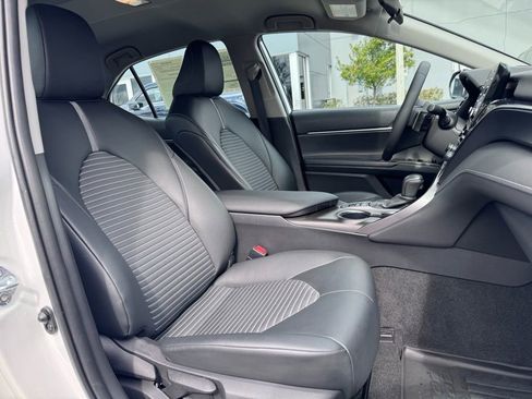 Used 2021 Toyota Camry SE image 21