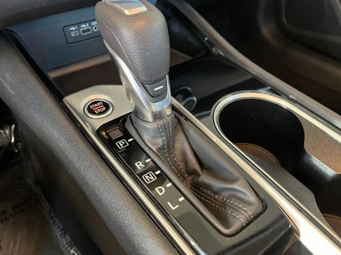 Used 2024 Nissan Altima 2.5 SV image 41