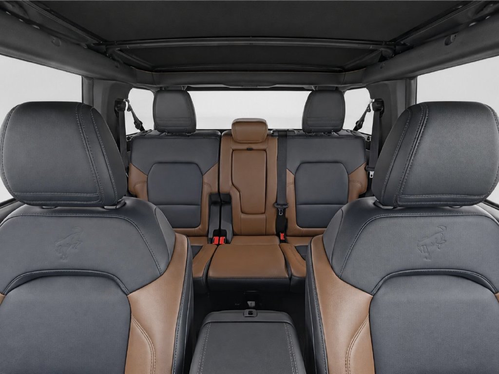 Used 2024 Ford Bronco Outer Banks AWD/4WD image 30