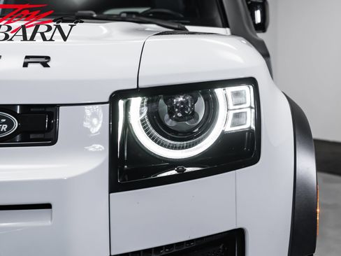 Used 2023 Land Rover Defender 110 X-Dynamic SE AWD/4WD image 11