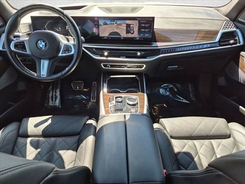 Used 2023 BMW X7 xDrive40i w/ Executive Package AWD/4WD image 18