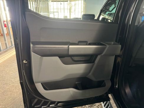 Used 2023 Ford F150 XLT w/ Trailer Tow Package image 16