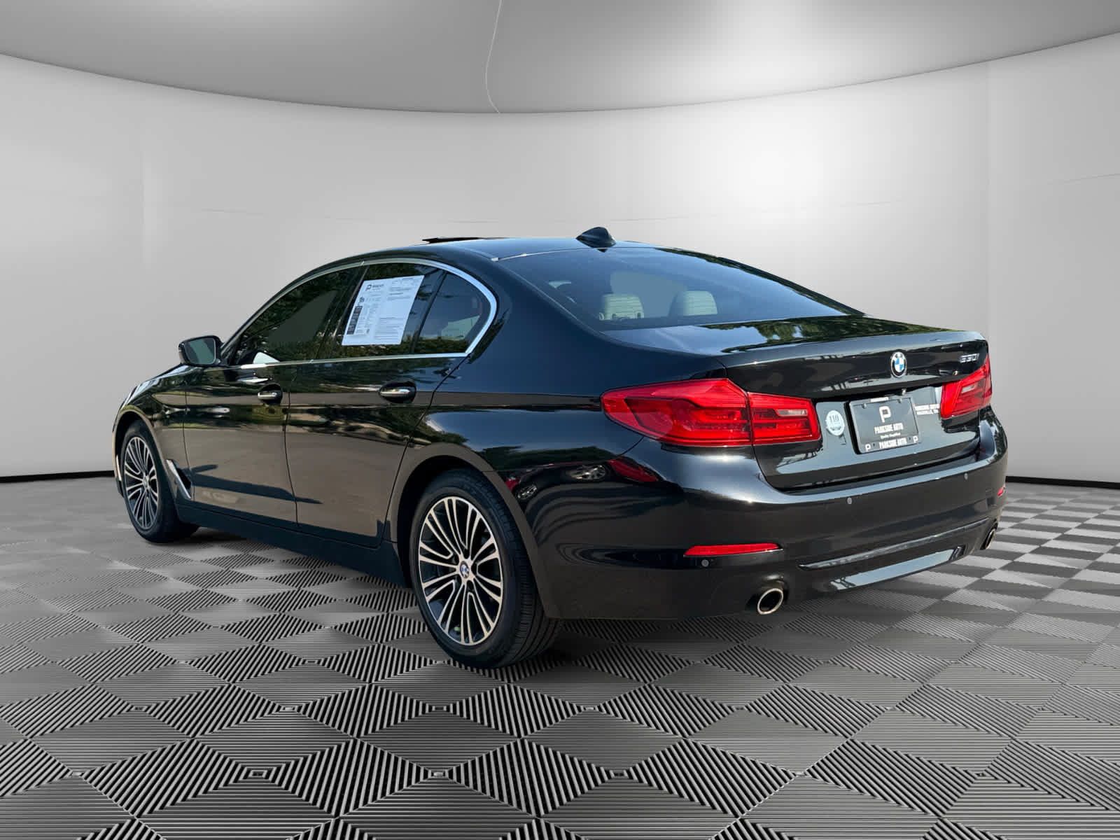 Used 2017 BMW 530i RWD image 7
