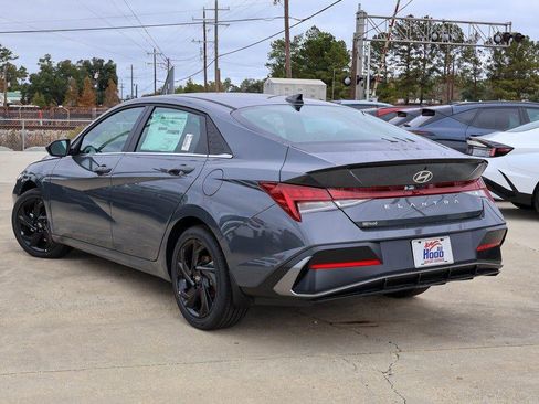 New 2026 Hyundai Elantra SEL Sport Premium image 2