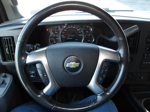 Used 2016 Chevrolet Express 3500 RWD image 14