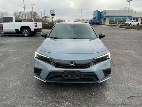 Used 2022 Honda Civic Sport image 2