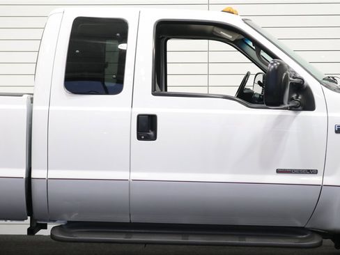 Used 2000 Ford F350 XLT image 51