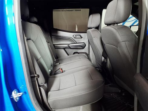 Used 2023 Chevrolet Colorado Trail Boss w/ Technology Package image 10