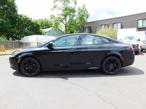 Used 2017 Chrysler 200 LX FWD image 20