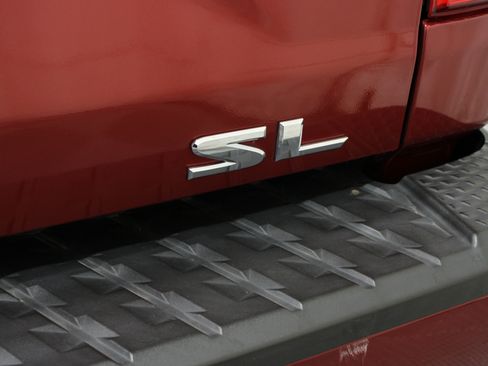 Used 2017 Nissan Titan SL w/ SL Towing Convenience Package RWD image 34